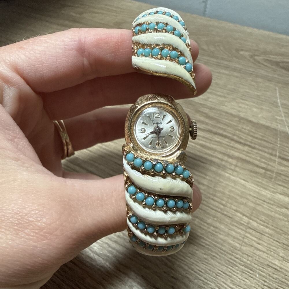 Sheffield Watch Ladies Gold Toned Beaded Cuff Band Vintage Analog Swiss Made L2